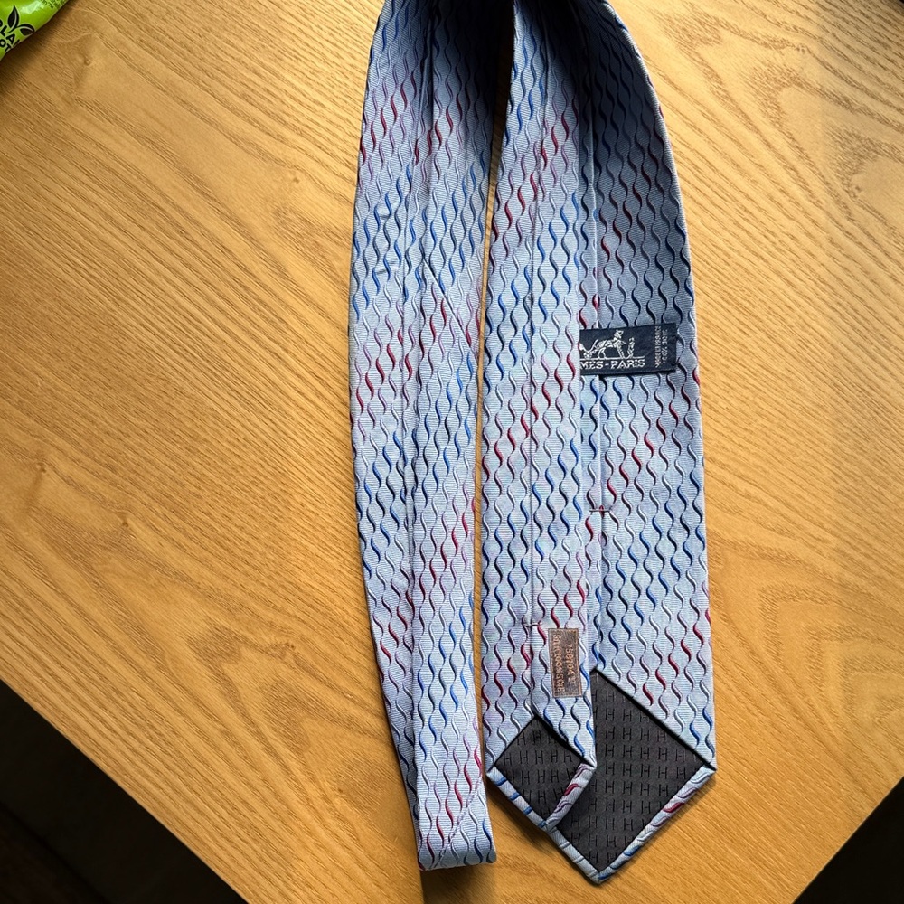 Hermes Blue and Red Patterned Tie